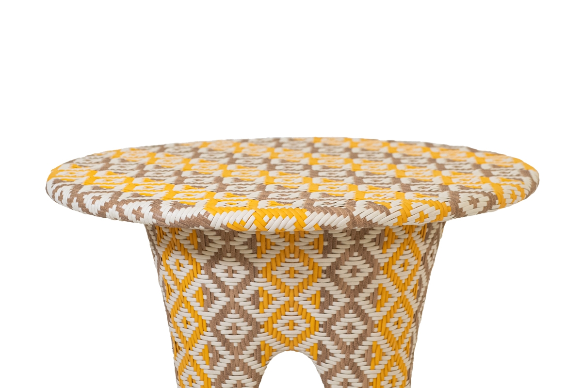 Theo - dining table